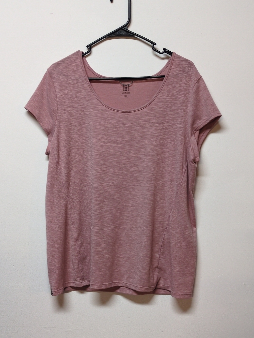 Title Nine Henerala T-Shirt Dusty Rose, Size XL